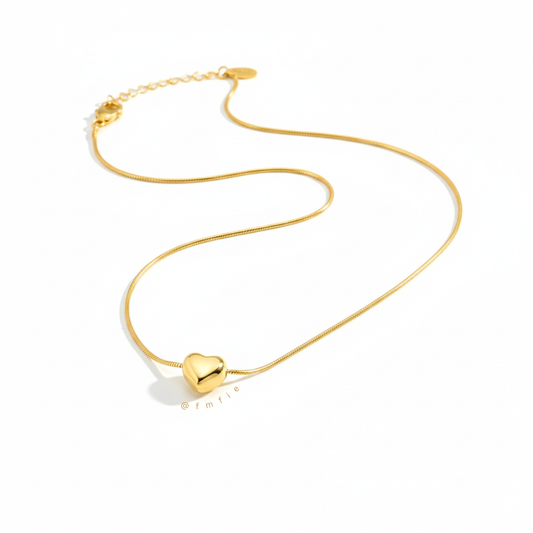 Chloe - Heart Pendant